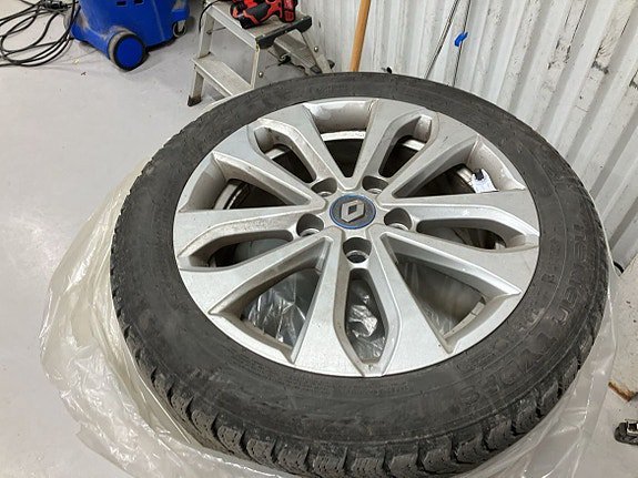 Vehicle Image 8
