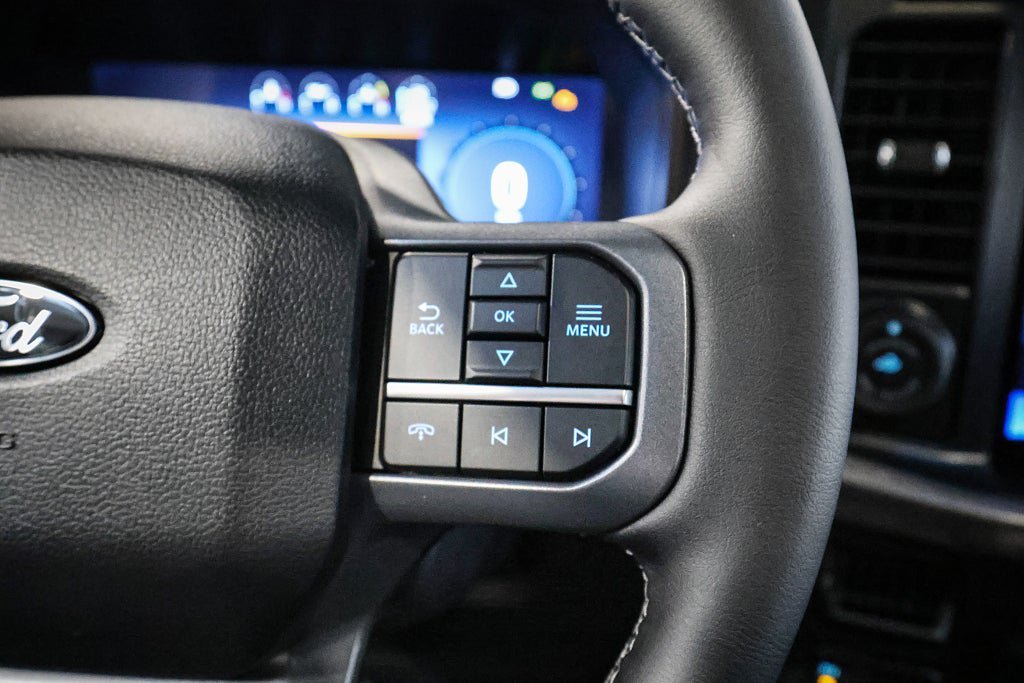 Vehicle Image 24