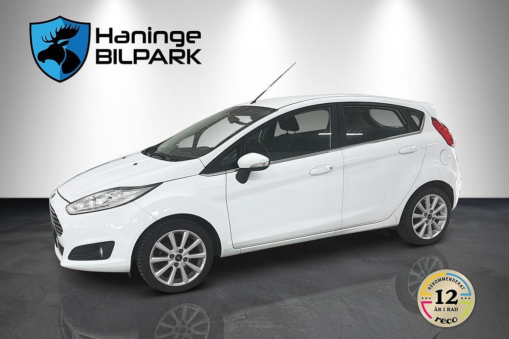 Vehicle Image 8
