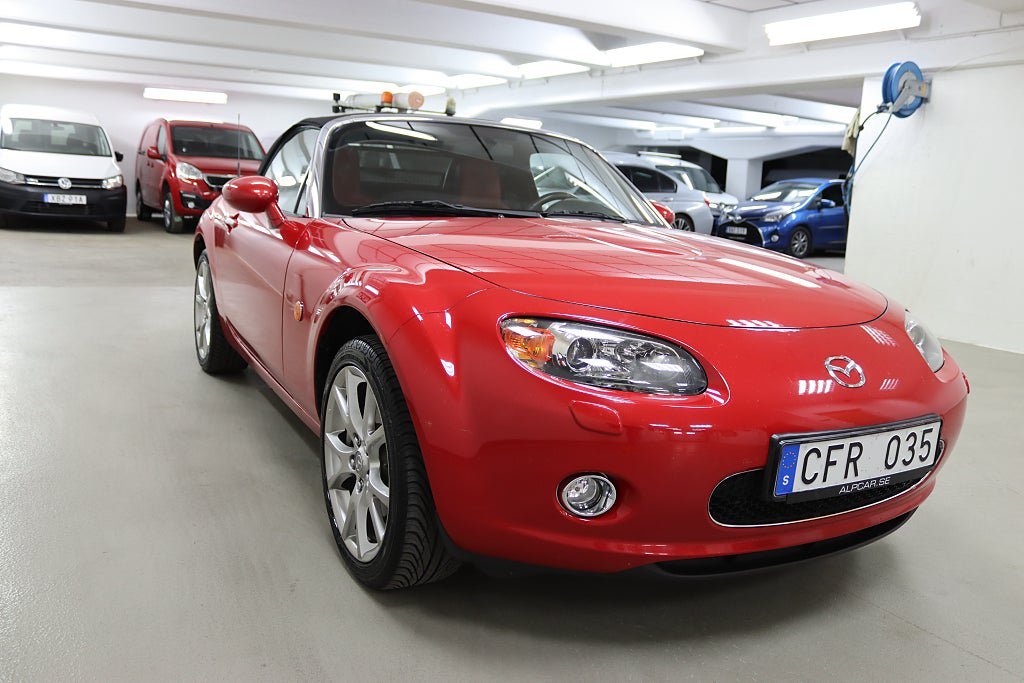 Vehicle Image 6