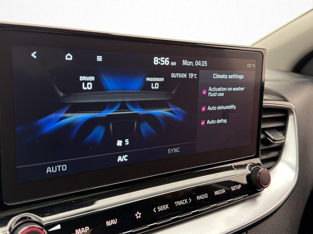 Vehicle Image 19