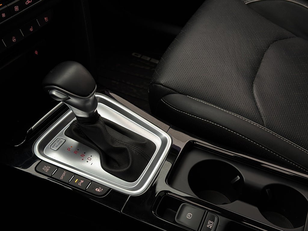 Vehicle Image 21
