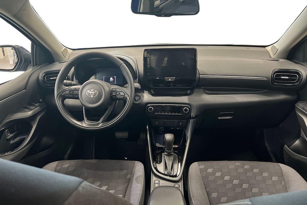 Vehicle Image 10