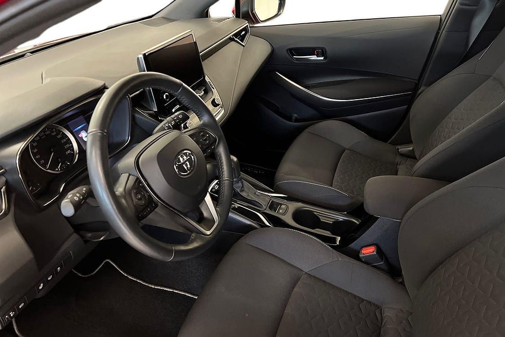 Vehicle Image 14