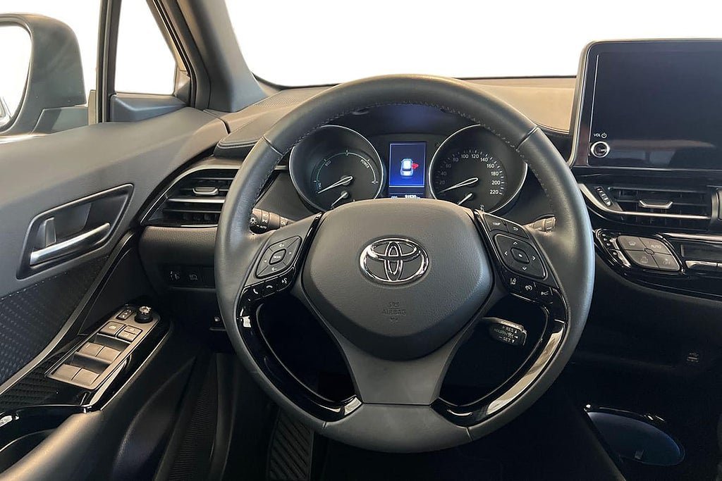 Vehicle Image 11
