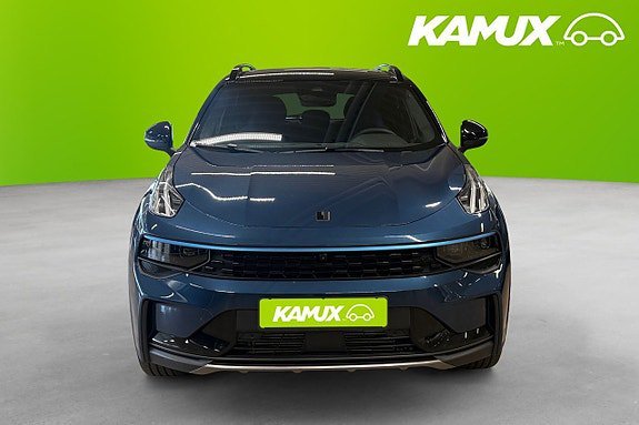 Vehicle Image 6
