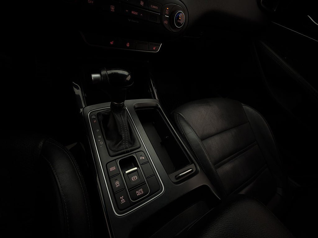 Vehicle Image 23