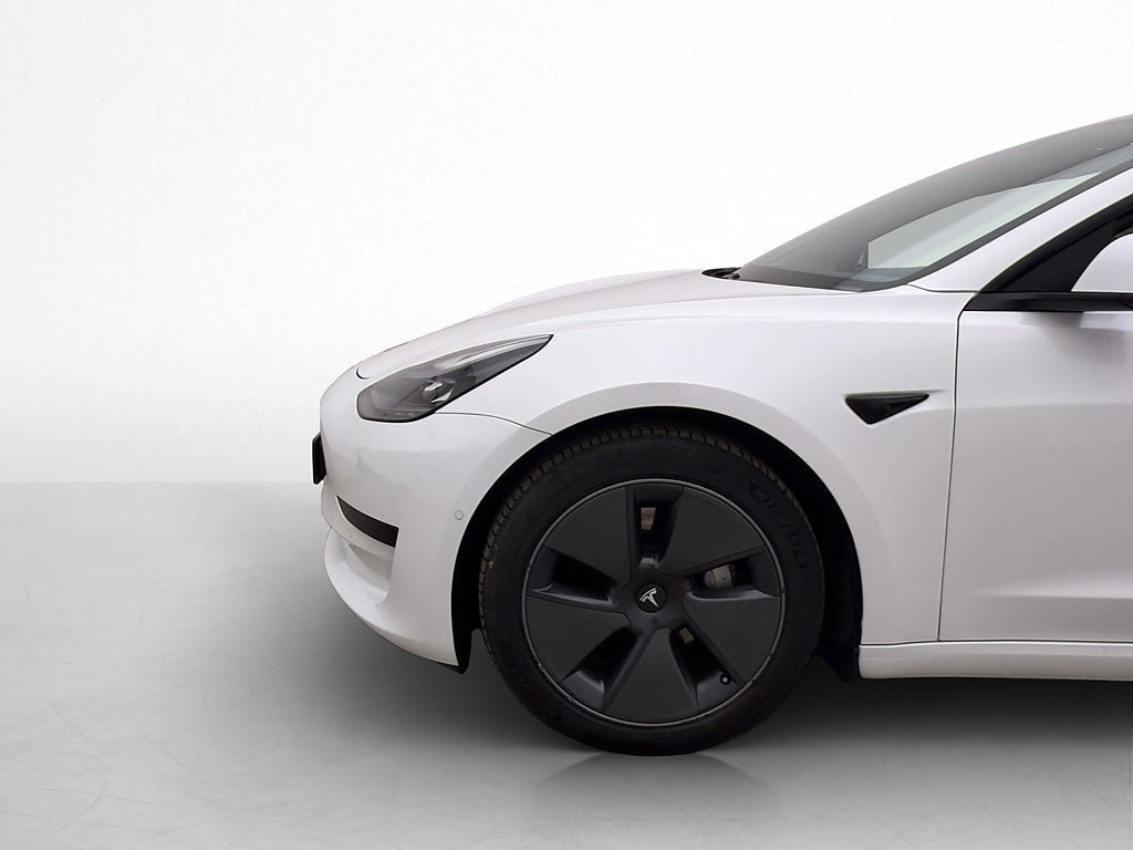 Vehicle Image 33