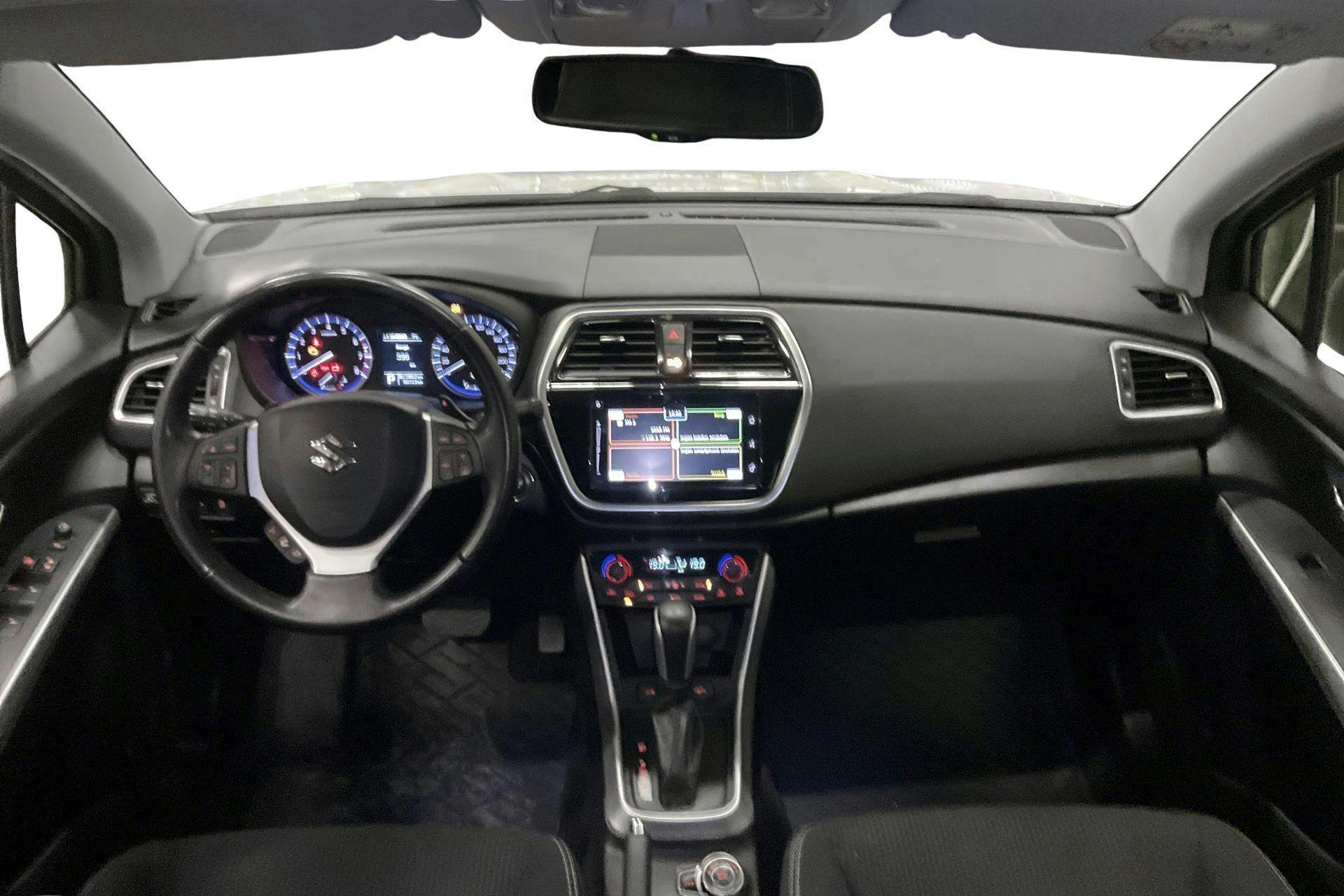 Vehicle Image 6