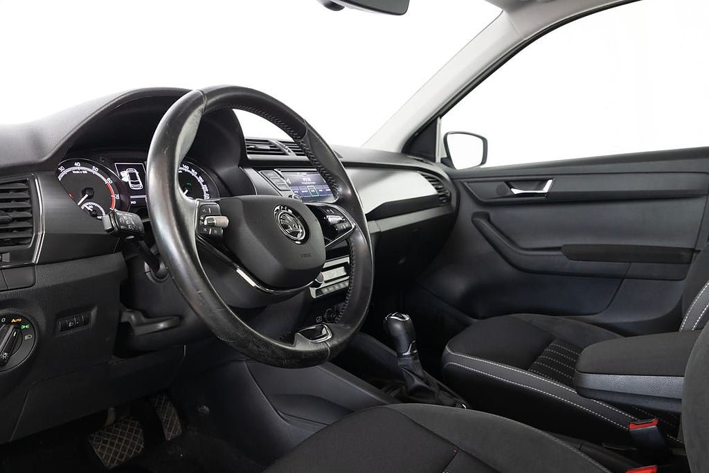 Vehicle Image 16