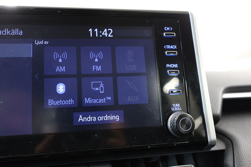 Vehicle Image 21