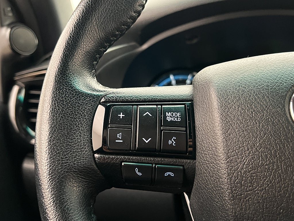 Vehicle Image 18