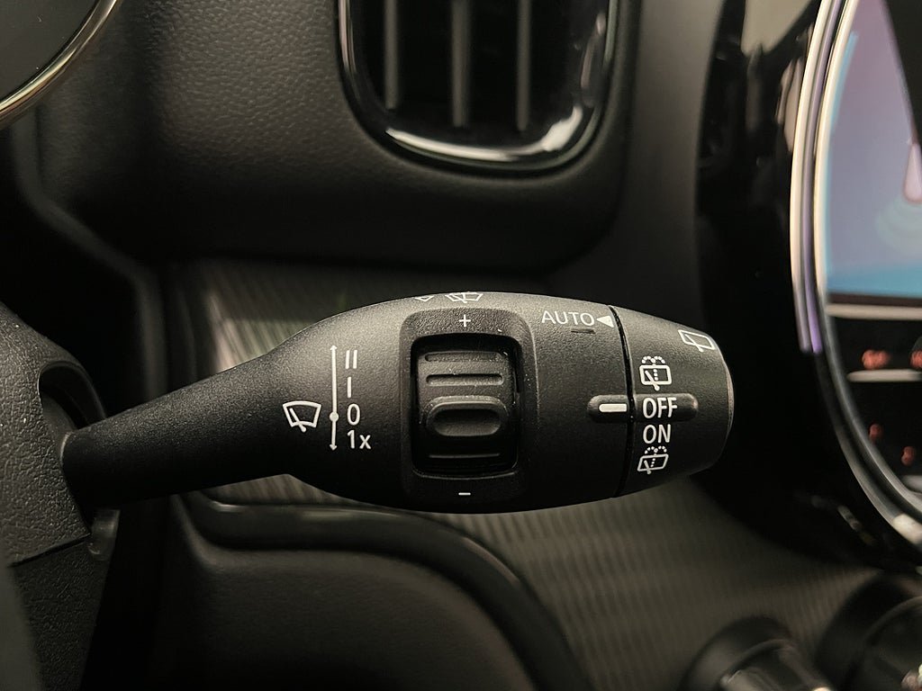Vehicle Image 34