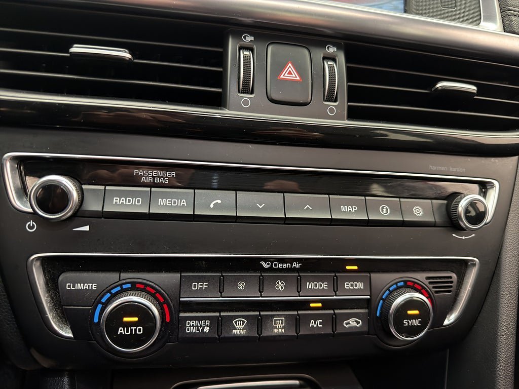 Vehicle Image 28