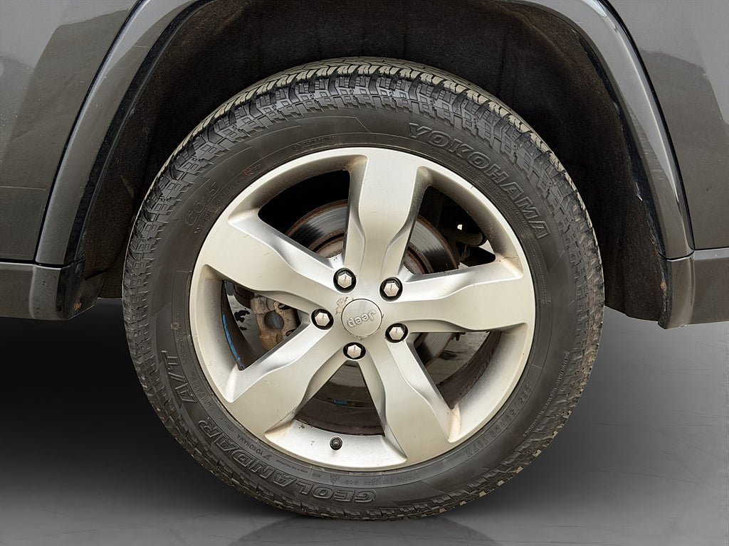 Vehicle Image 37
