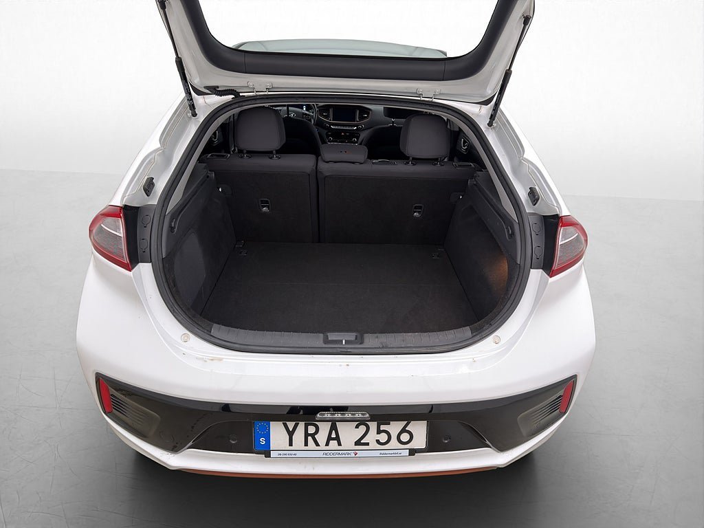 Vehicle Image 33
