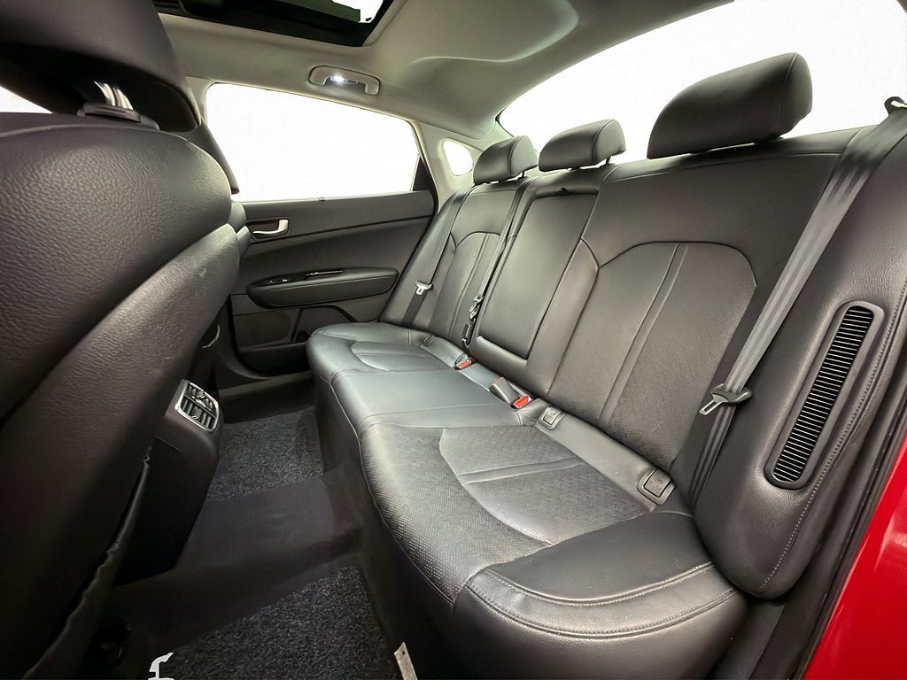 Vehicle Image 33