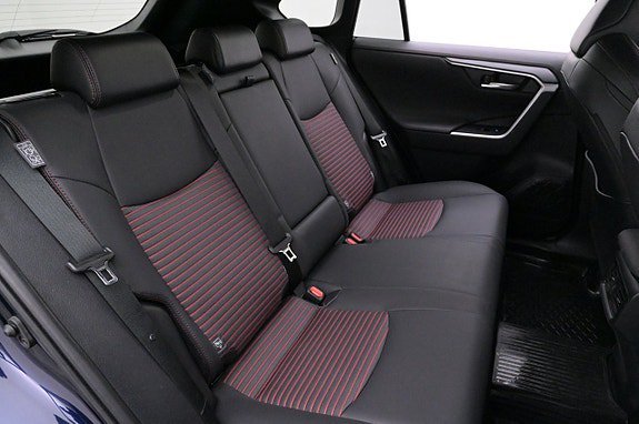 Vehicle Image 24