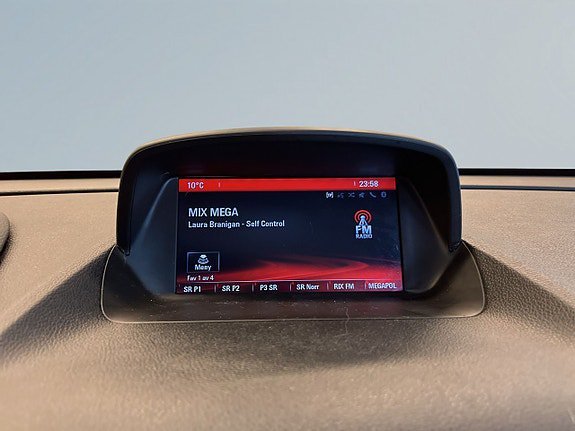 Vehicle Image 11