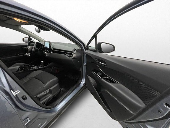 Vehicle Image 10