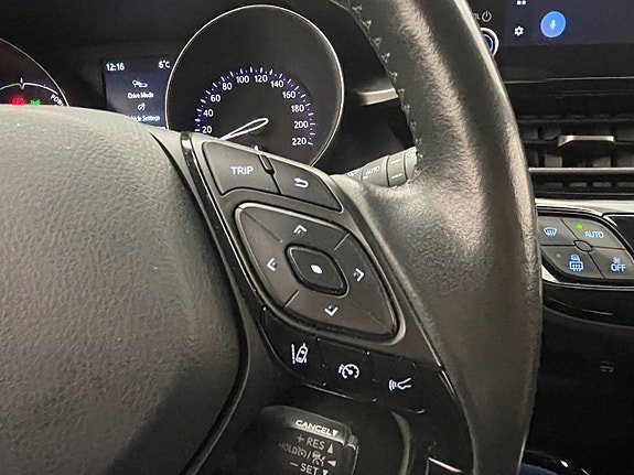 Vehicle Image 18