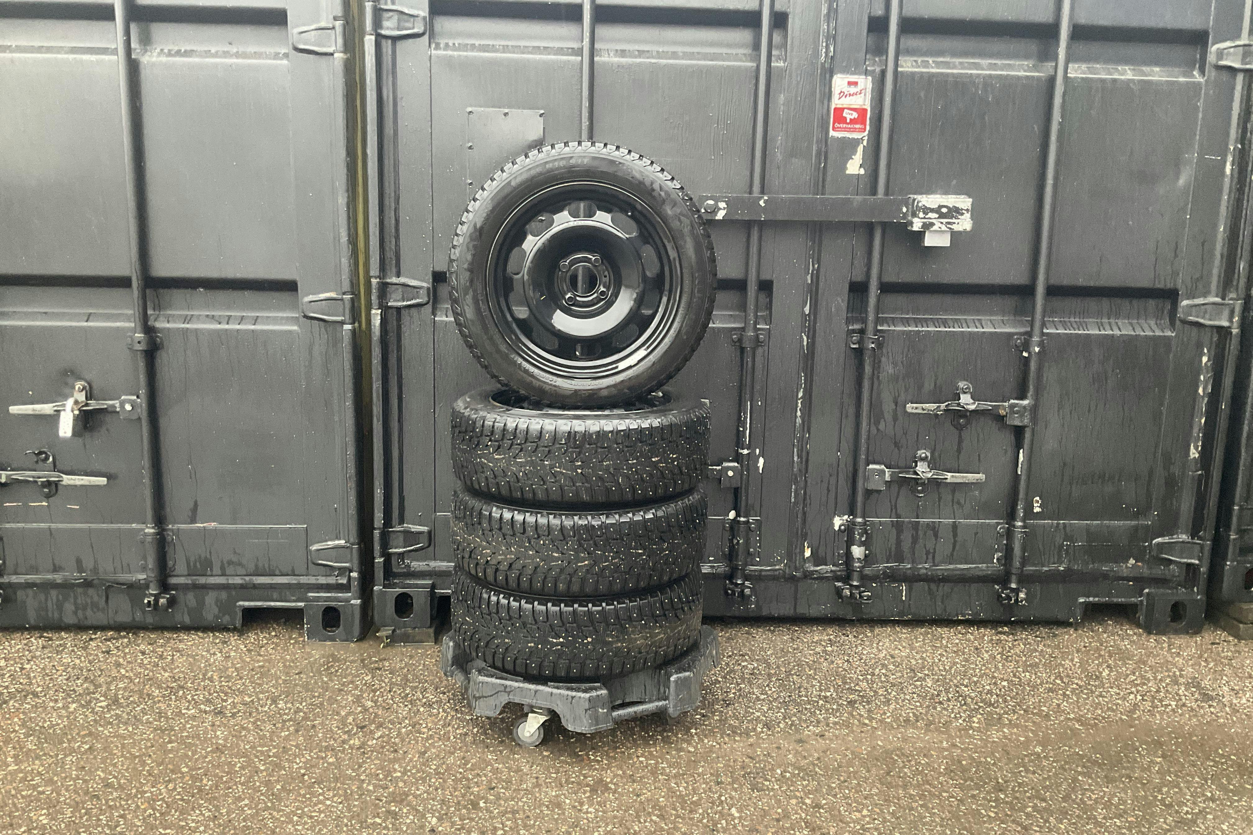 Vehicle Image 13