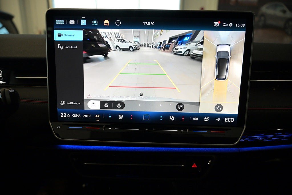 Vehicle Image 15
