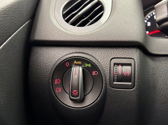 Vehicle Image 29