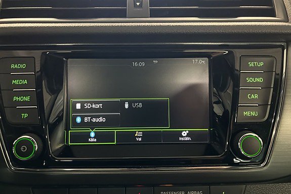 Vehicle Image 17