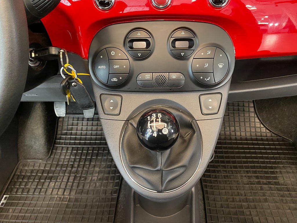 Vehicle Image 32