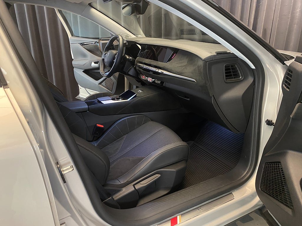 Vehicle Image 47