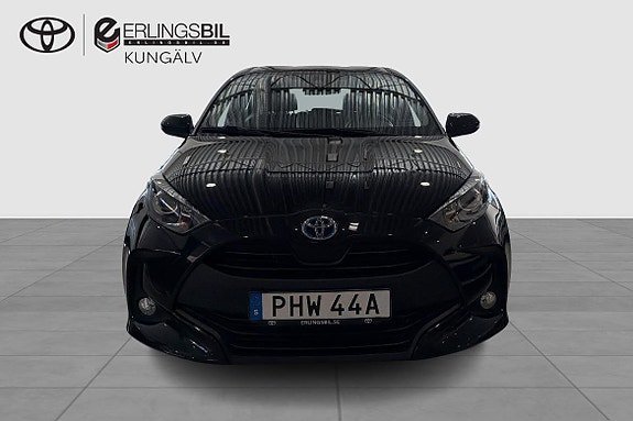 Vehicle Image 6