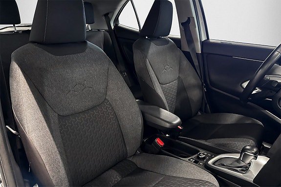 Vehicle Image 16