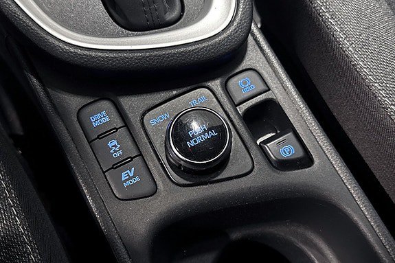 Vehicle Image 23