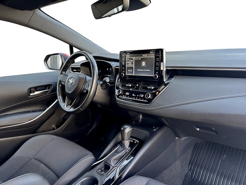Vehicle Image 12