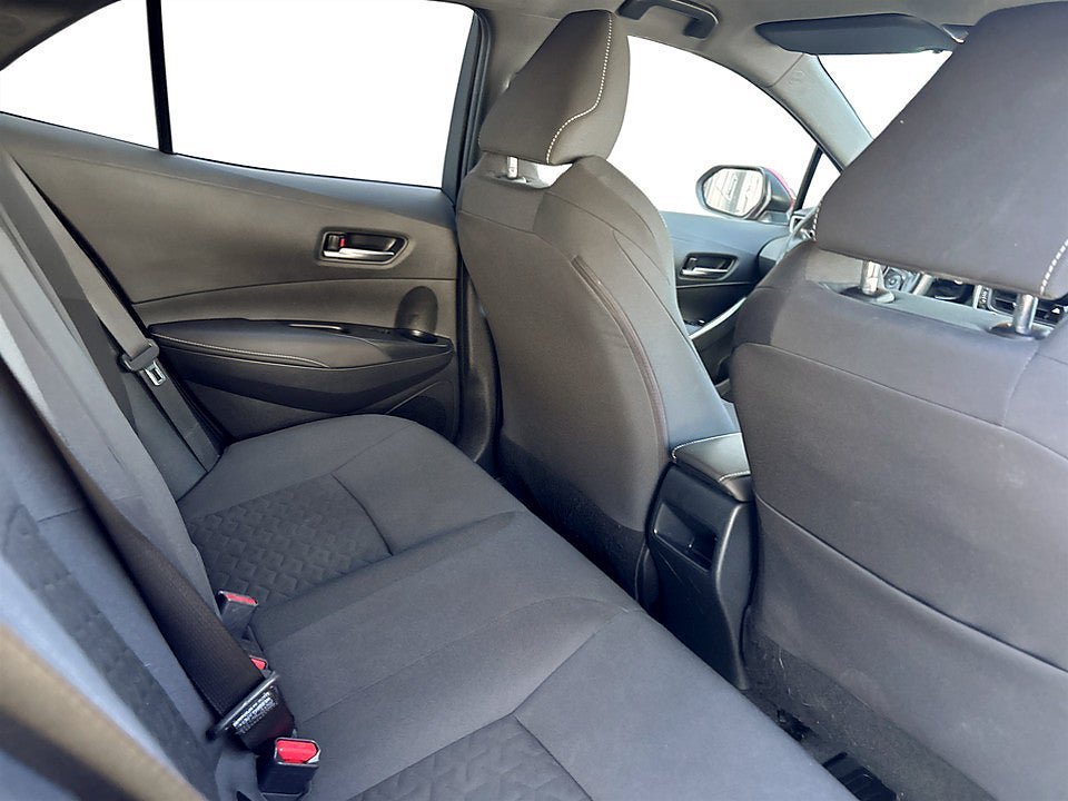 Vehicle Image 13