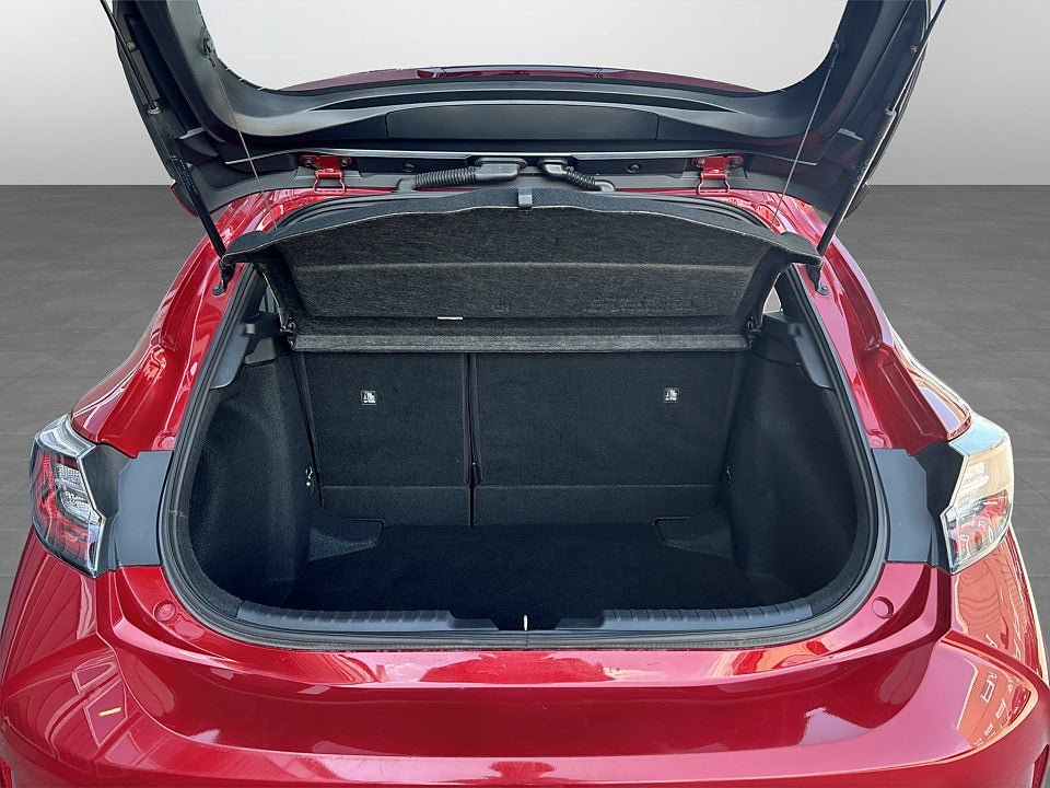 Vehicle Image 16