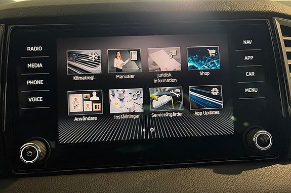 Vehicle Image 22