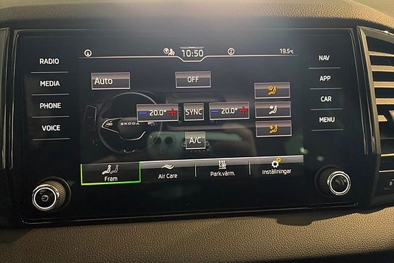 Vehicle Image 23