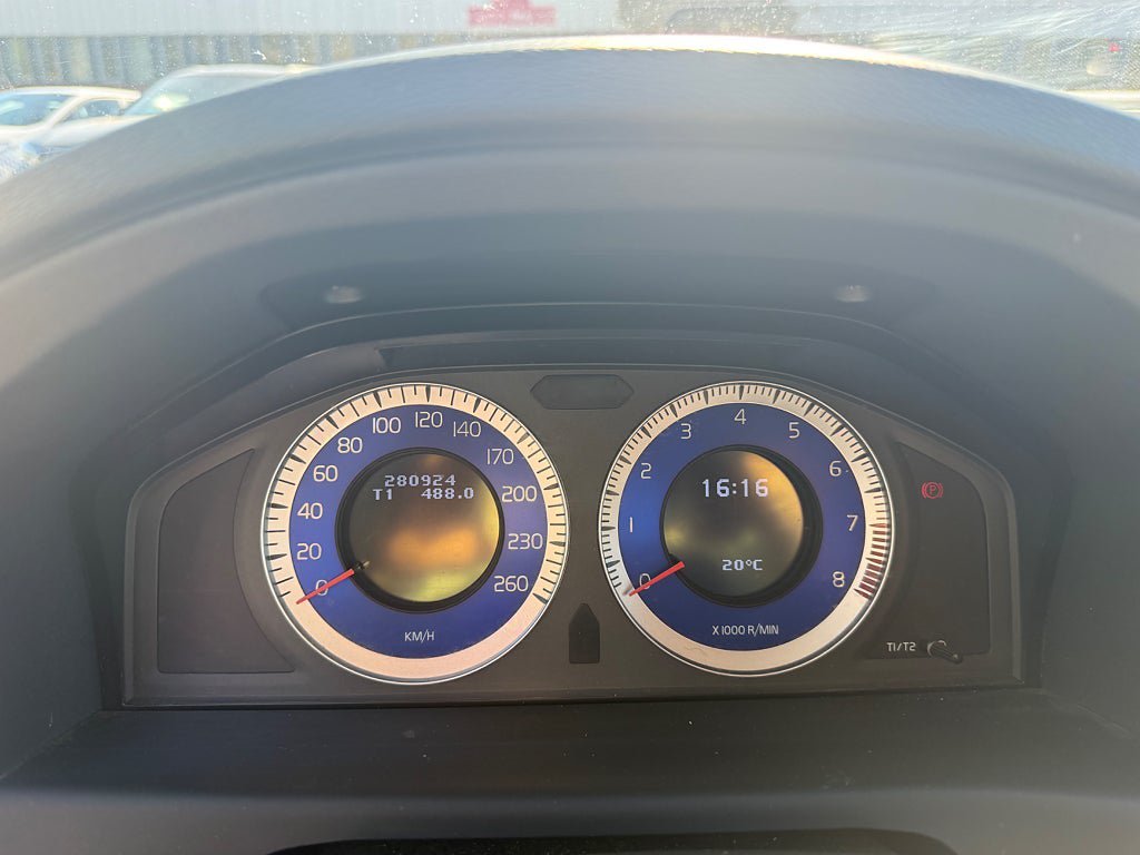 Vehicle Image 23