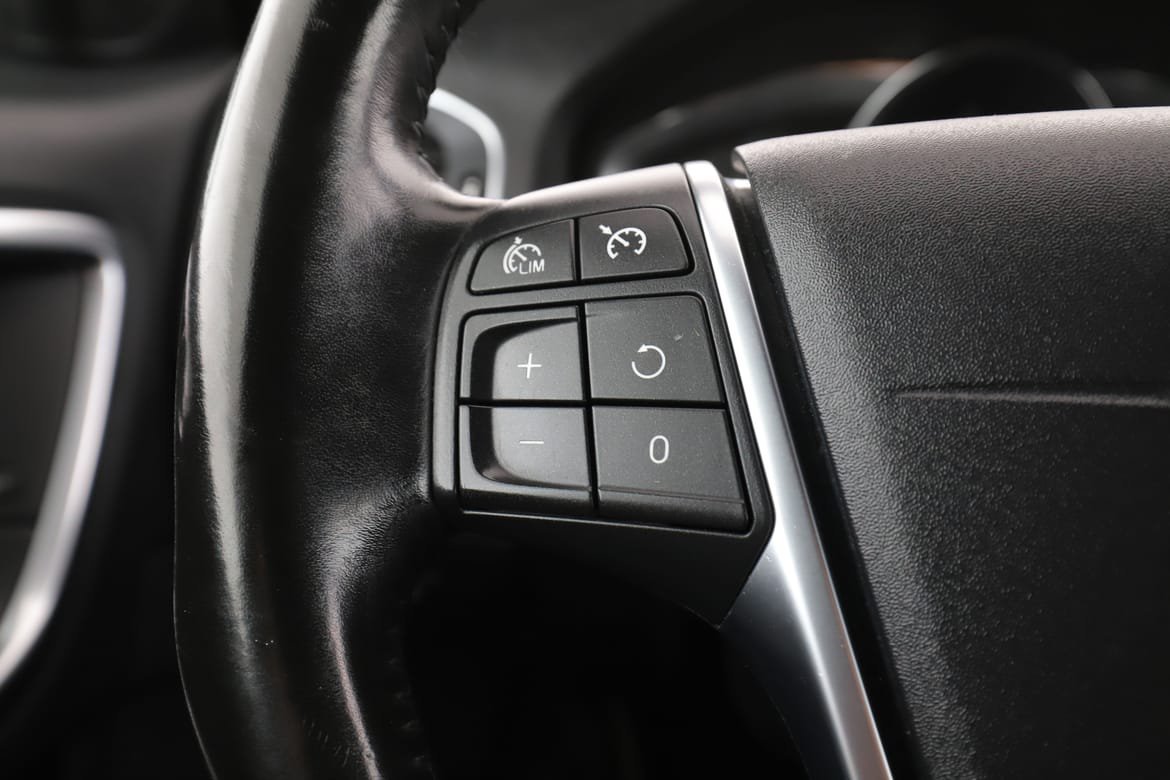 Vehicle Image 28