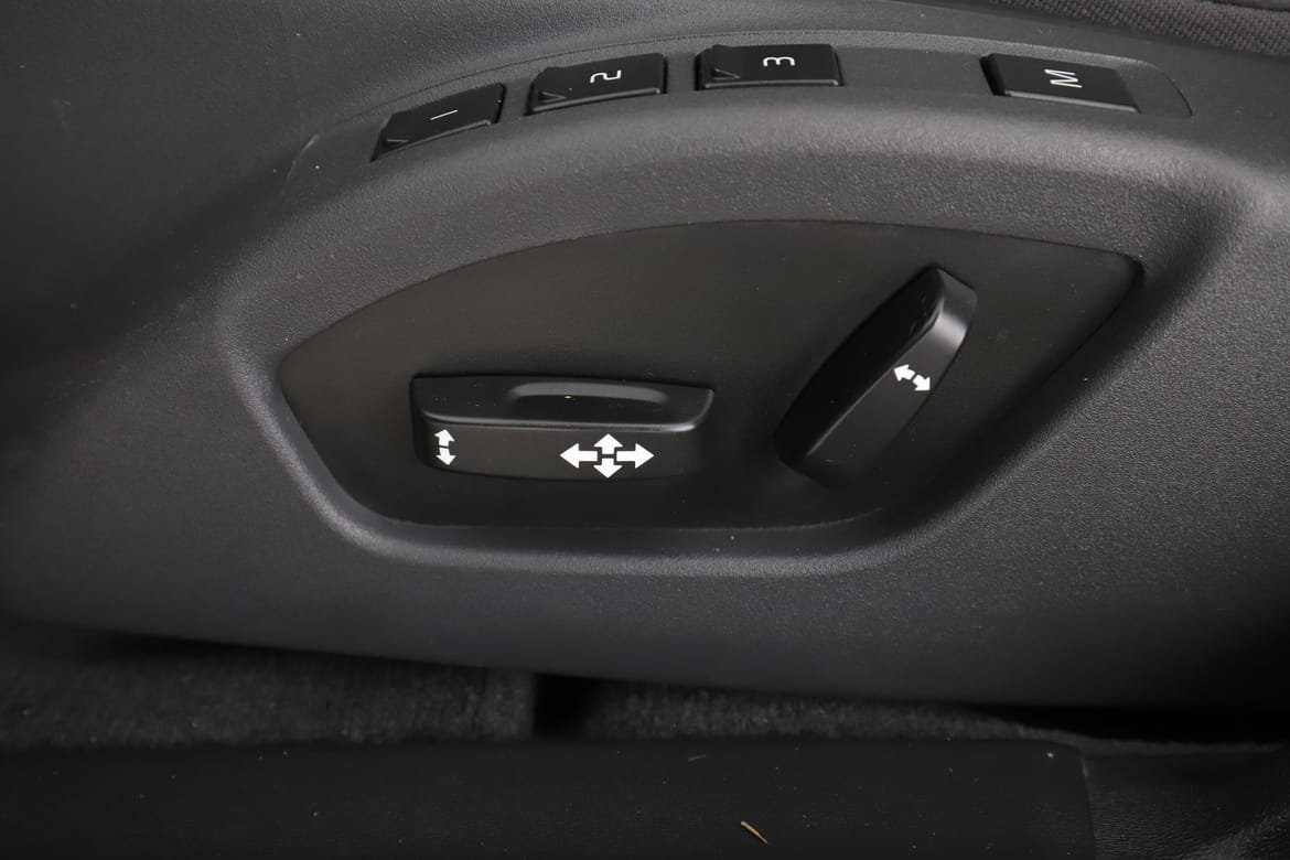 Vehicle Image 34