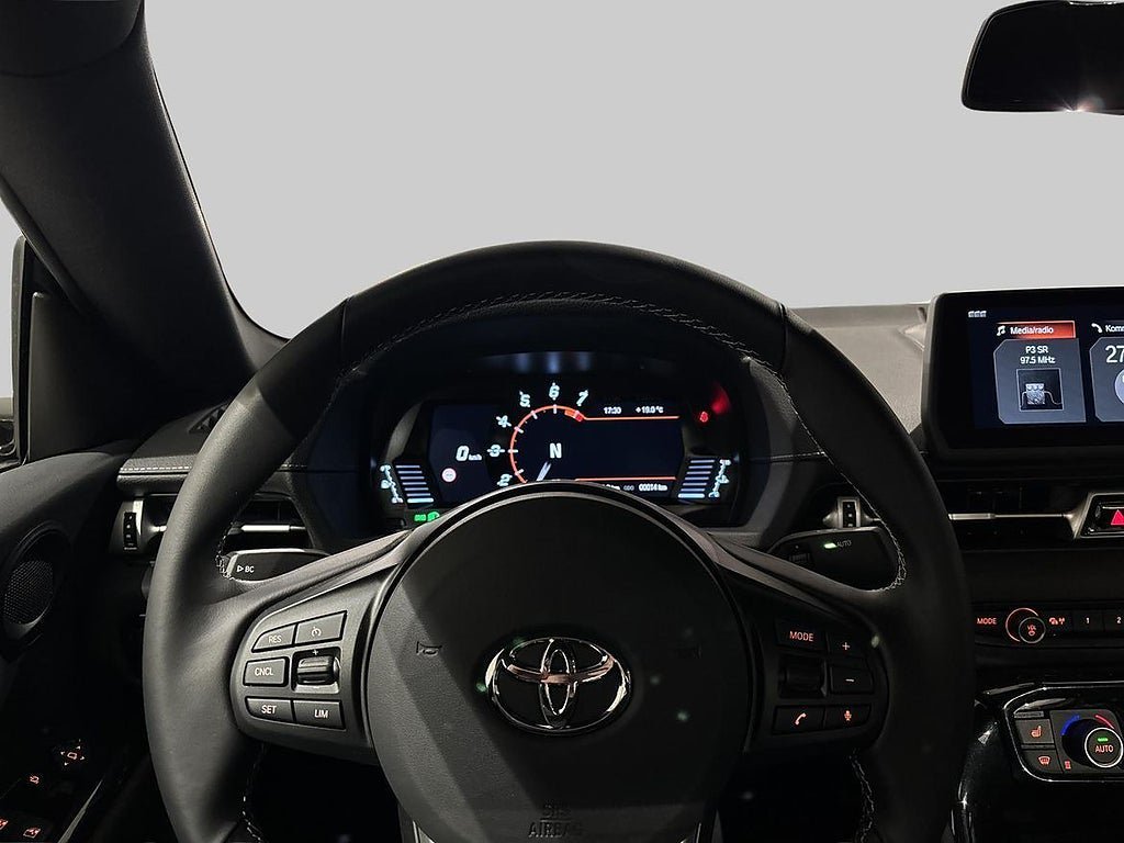 Vehicle Image 11