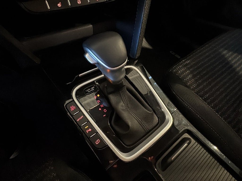 Vehicle Image 12