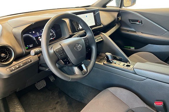 Vehicle Image 13