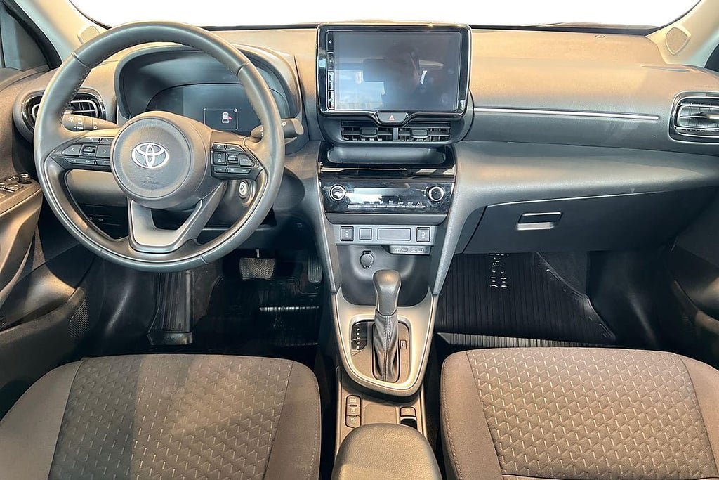 Vehicle Image 10