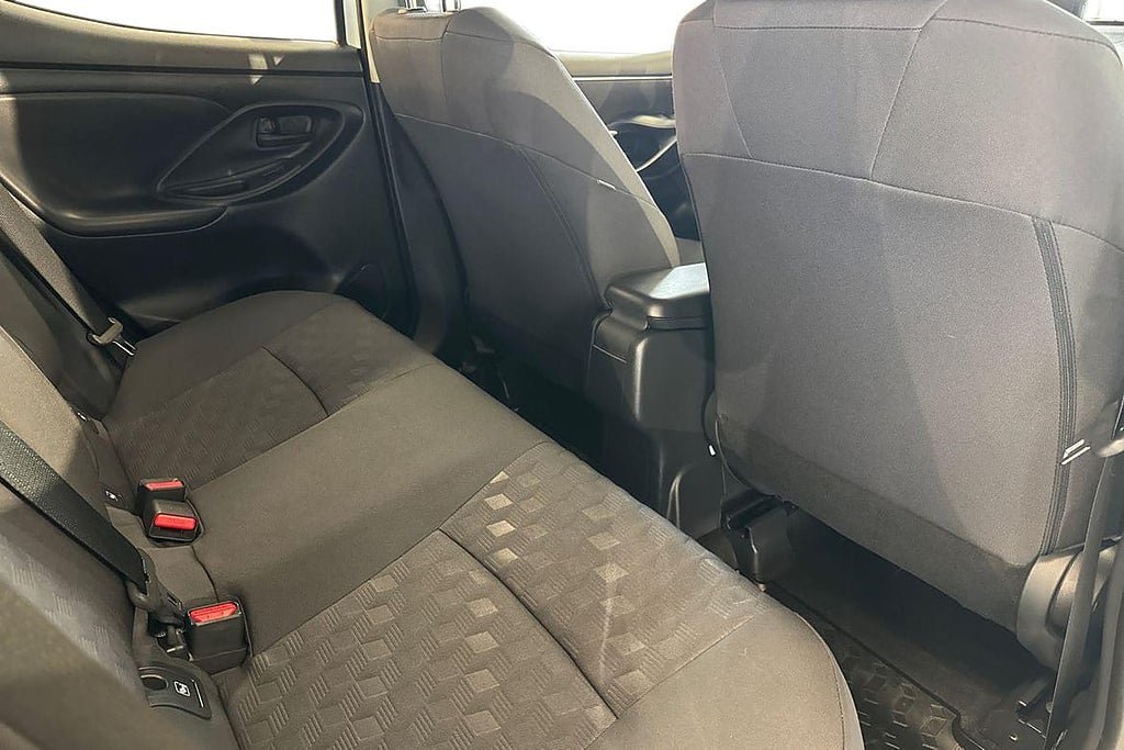 Vehicle Image 9