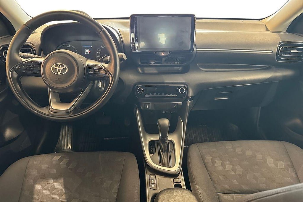 Vehicle Image 10