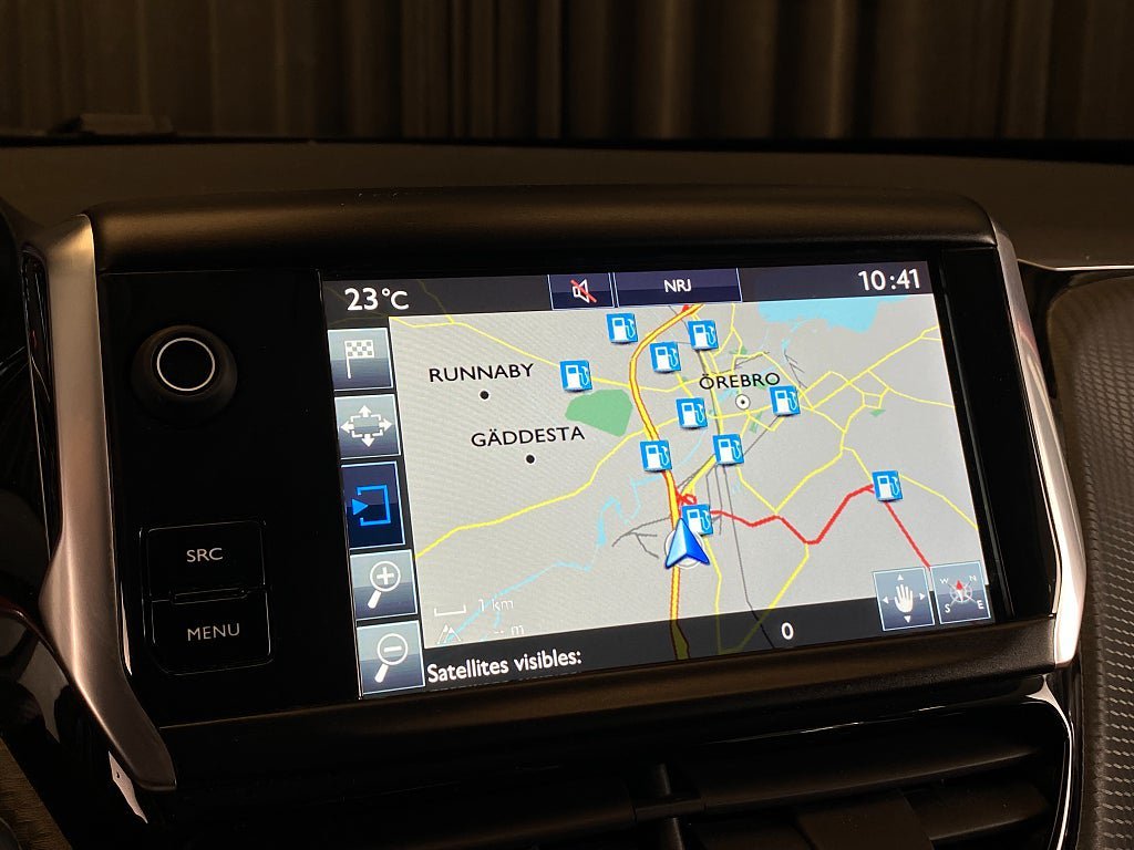 Vehicle Image 14