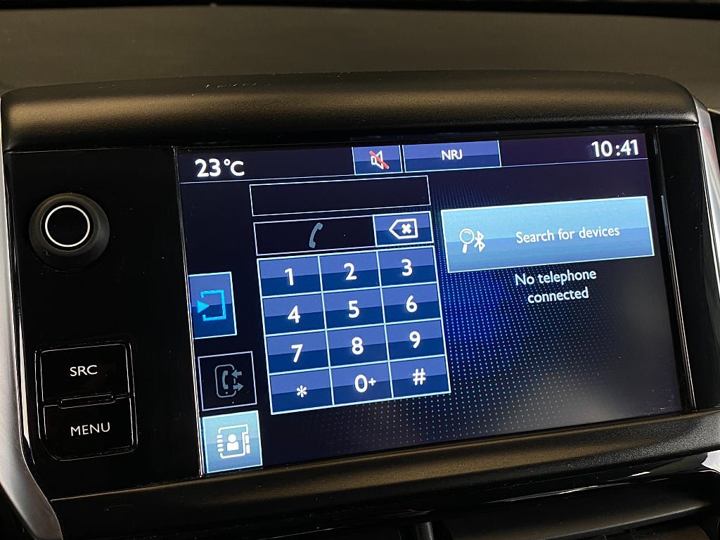 Vehicle Image 21